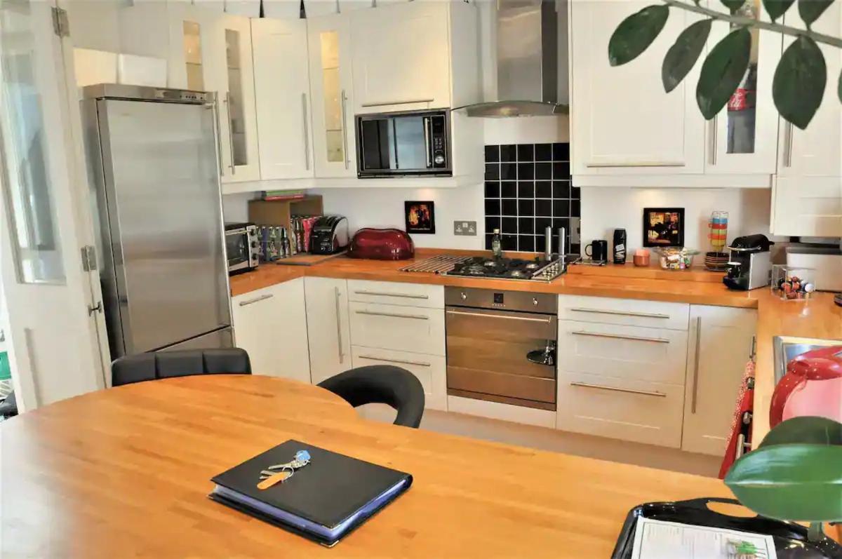 Sunny 2 Bedroom, 2 Bathroom Apartment With Roof Terrace Londra Exterior foto